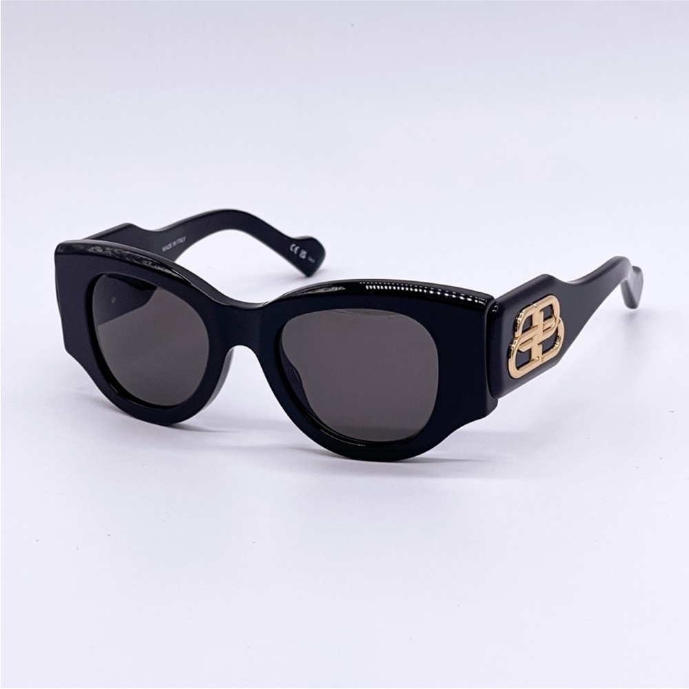 NEW BALENCIAGA BB007OS
006 OVERSIZED BLACK WOMEN SUNGLASSES
BALENCIAGA